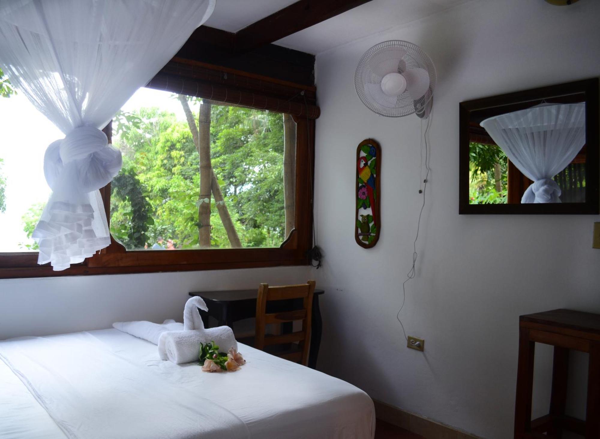 Laguna Beach Club La Laguna Phòng bức ảnh